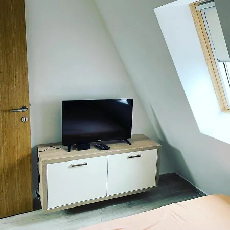 Divcibarski Cardak Lägenhet *