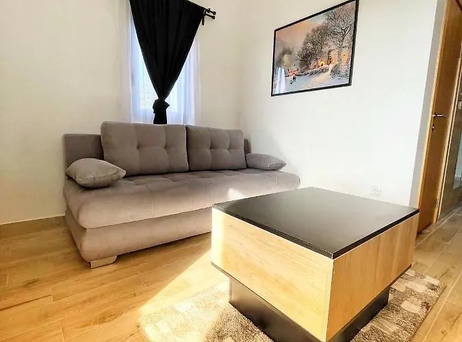 Divcibarski Cardak Apartment *